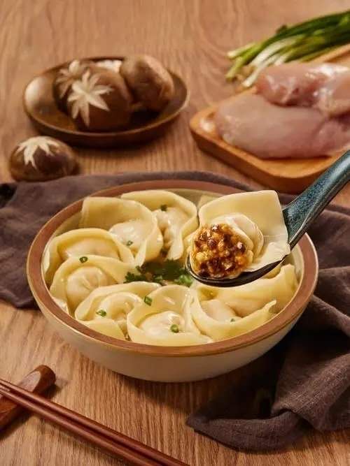香菇鲜肉大馄饨